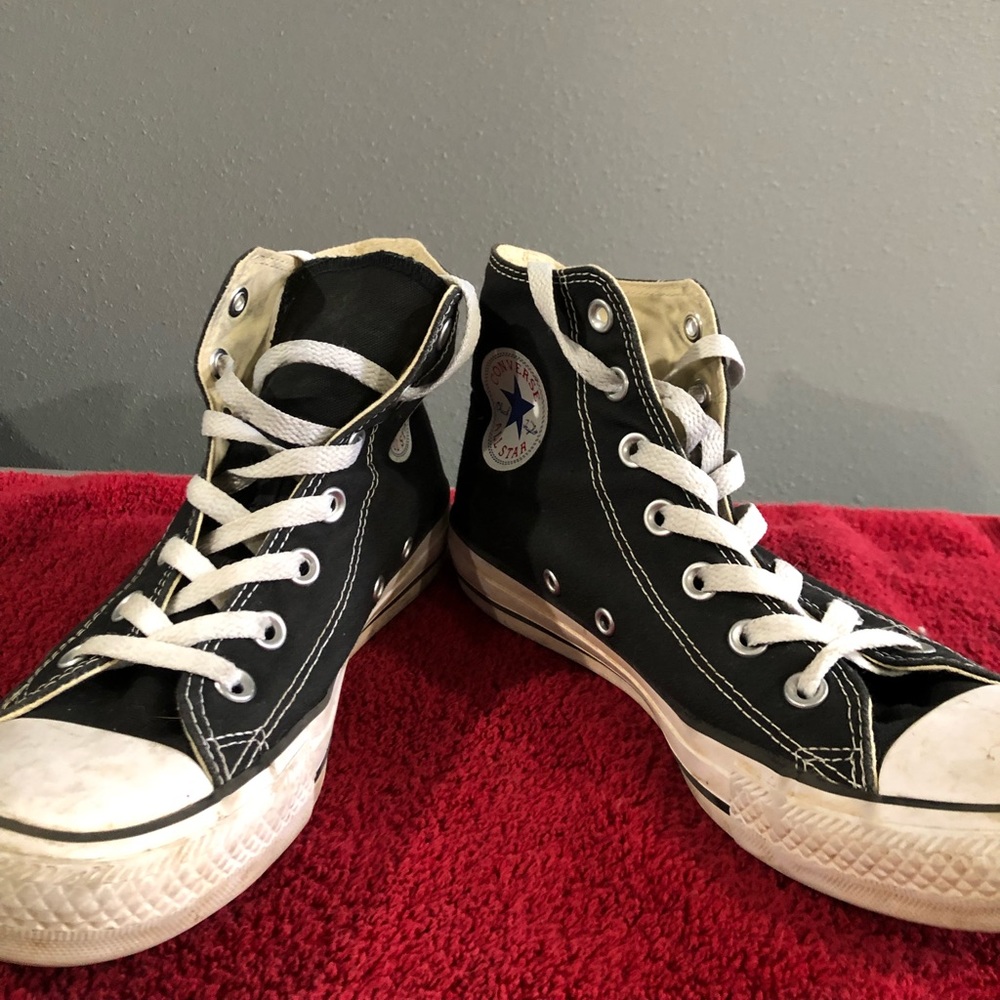 Converse - Picture 1 of 1